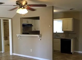 1306 Woodrow Ave UNIT B, Bakersfield, CA 93308