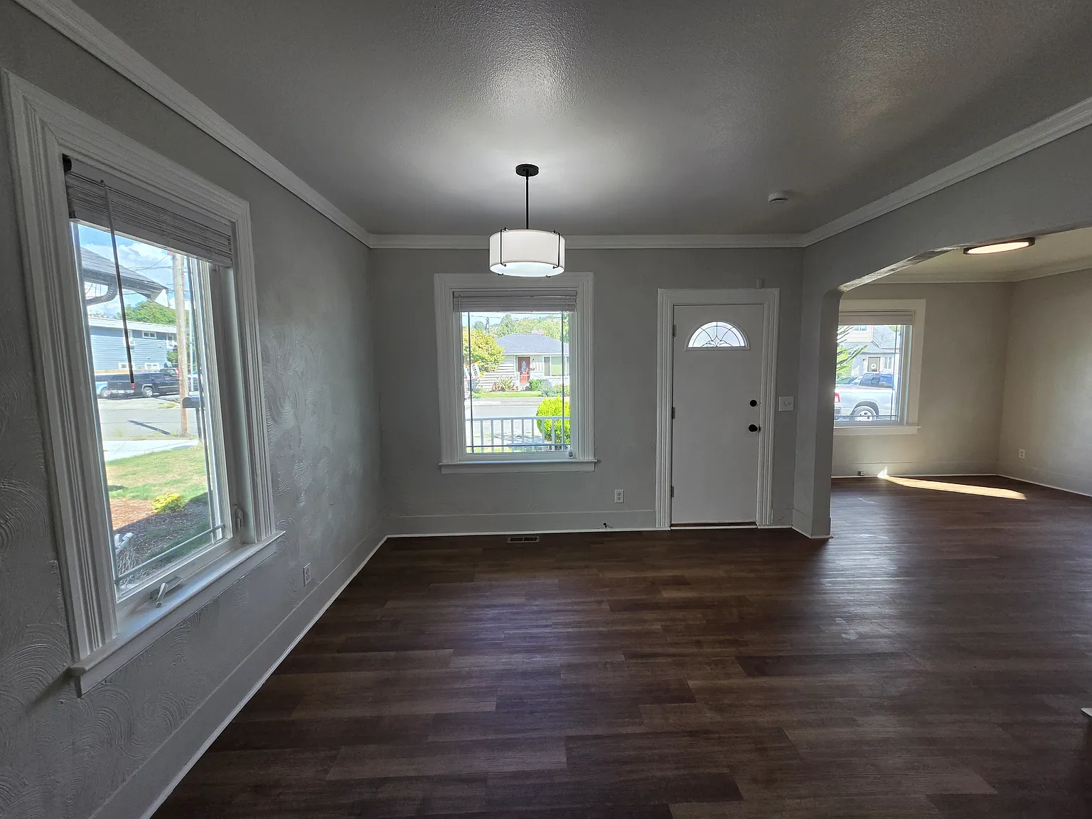 4 bed, 1370 sqft, $3,200 — Photo 4