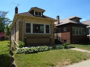 7826 S Paxton Ave, Chicago, IL