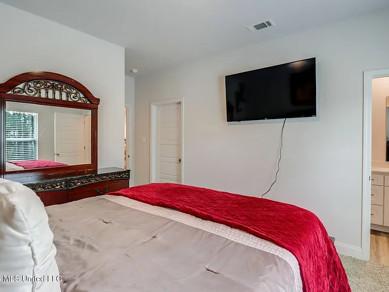 4937 Fern Dr — Photo 24