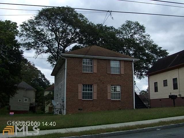 2nd image of 586 Lawton St SW