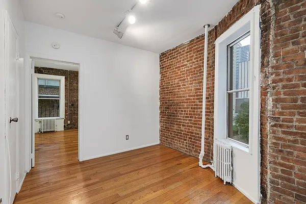 Rented by Cooper & Cooper Real Estate | media 13