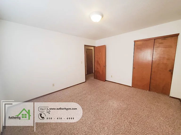 3996 Morningsun Dr — Photo 8
