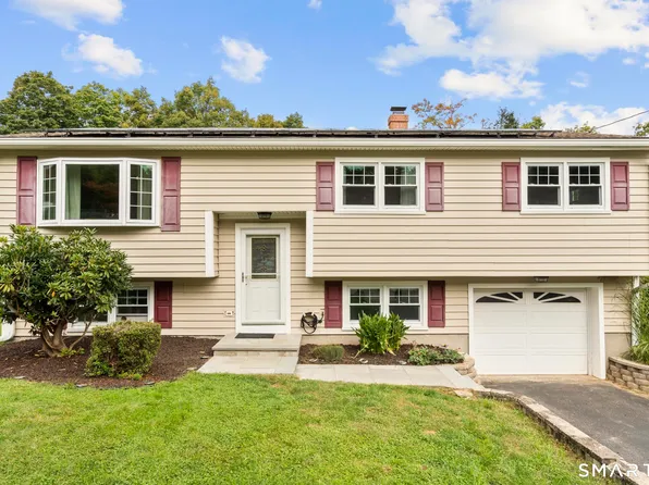 16 Tracy Terrace, Seymour, CT 06483