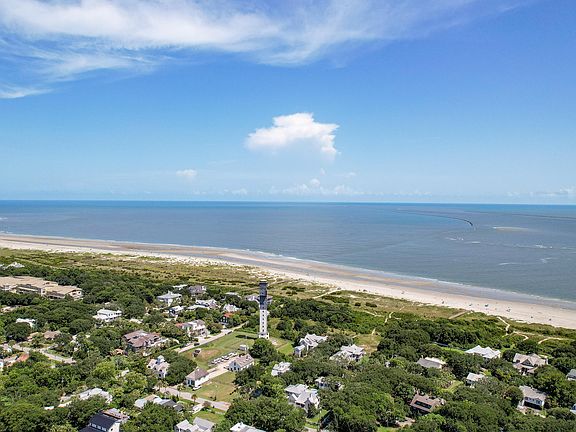 2nd image of 1714 Middle St