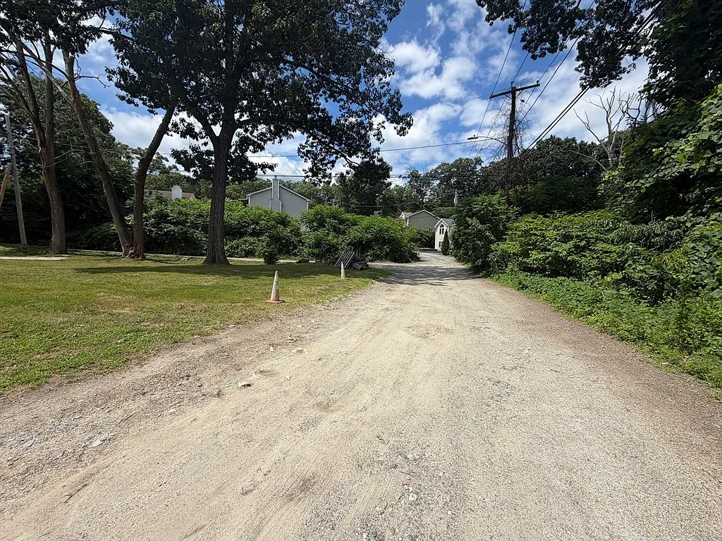 1 bed, 1.0 bath, 900 sqft, $1,800 — Photo 4