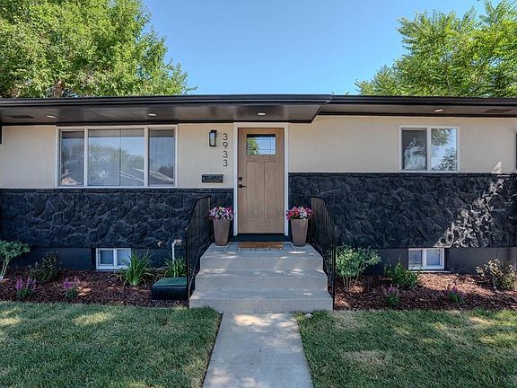 2nd image of 3933 Azalea St