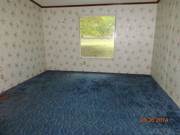 5th image of 106 Alder Dr