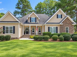 137 Sweetbriar Lakes Dr, Thomasville, GA 31757