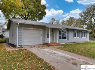 4814 N 96th St, Omaha, NE 68134