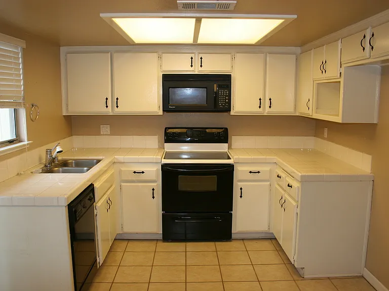 4600 Beechwood St #80 — Photo 9
