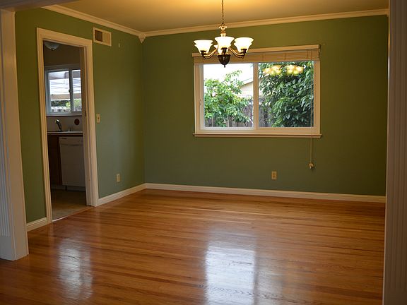 3rd image of 1425 Morrill Ave