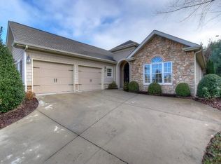 26 Cypress Ridge Ct, Jonesborough, TN 37659