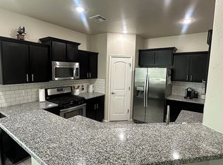 876 Cedar Park Ave, Sunland Park, NM 88008