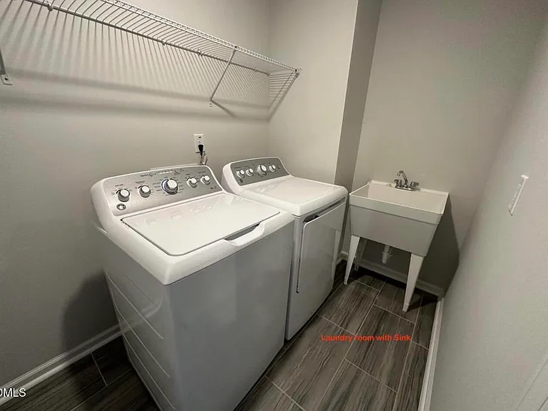108 Jade Creek Dr — Photo 28