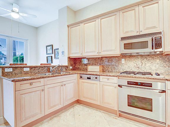 5th image of 58 Marina Gardens Dr