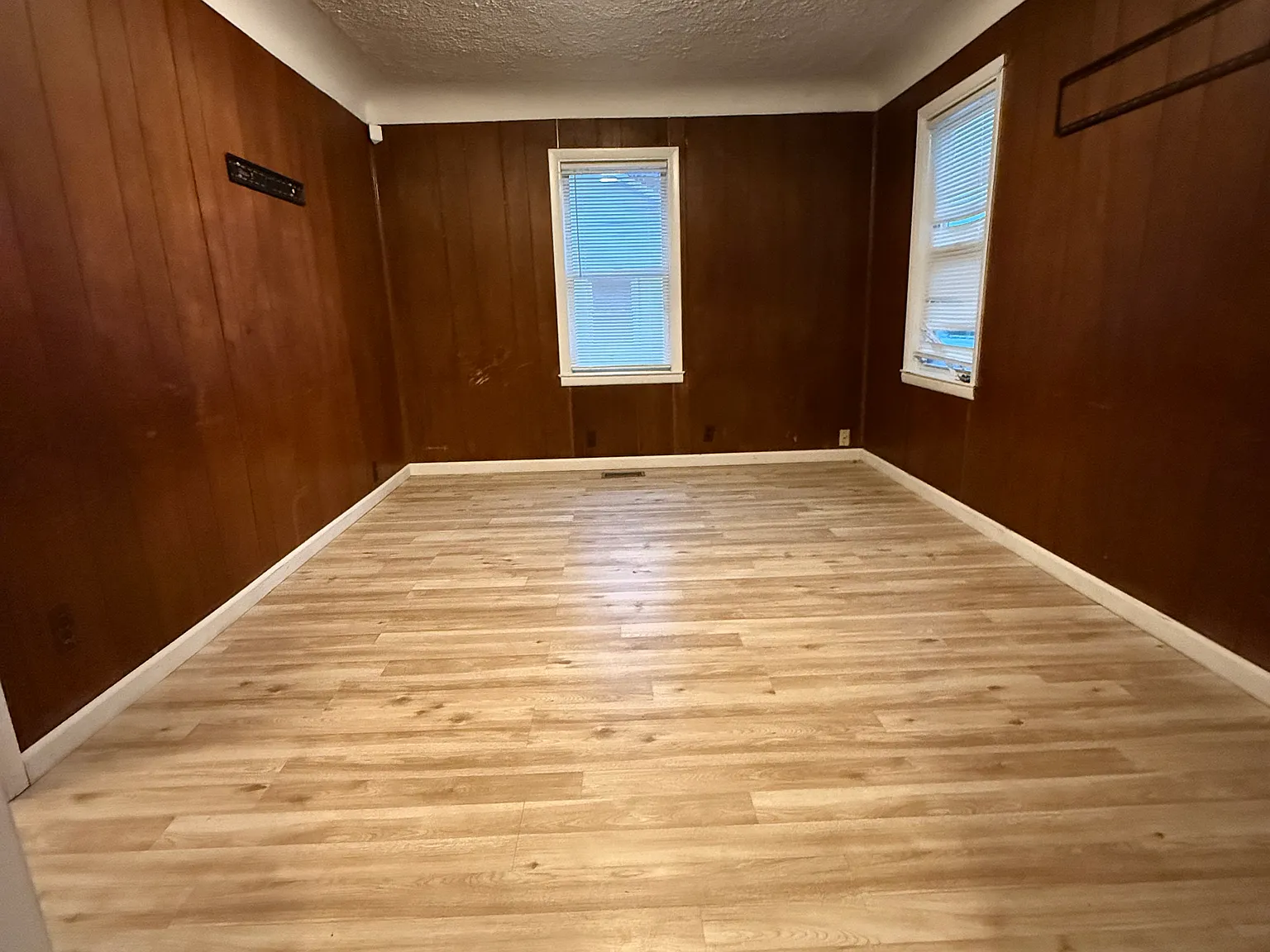 2 bed, 687 sqft, $1,050 — Photo 2