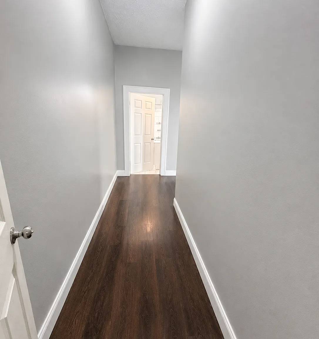 420 Montana Avenue - 1 — Photo 2