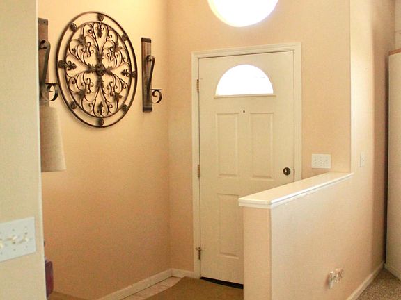 4th image of 2834 S Cantamar Ct
