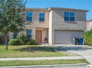 643 NW Crossing Dr, New Braunfels, TX 78130
