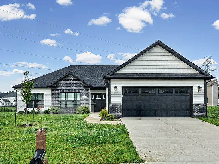 1912 Mud Creek Ct W — Photo 1