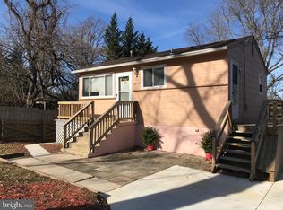 5814 Seminole St, College Park, MD 20740