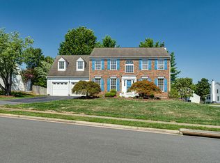 1483 Kingsvale Cir, Herndon, VA 20170