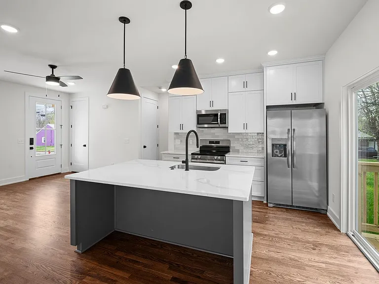1510 Lawrence St — Photo 10