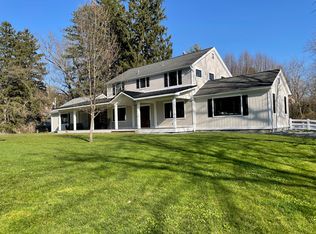 761 Allens Creek Rd, Rochester, NY 14618