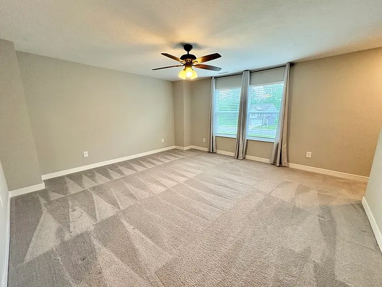 3694 Locust Dr — Photo 22