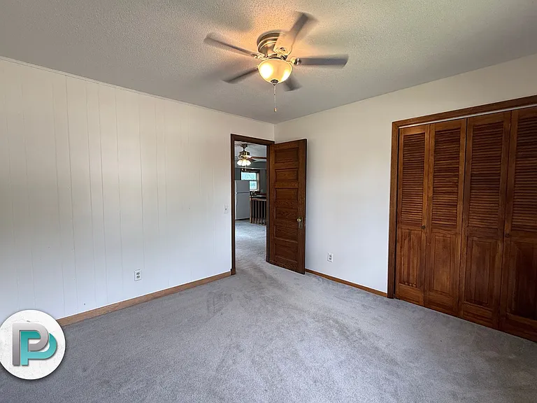 119 E North St #119 — Photo 14