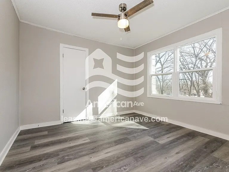 756661_008_wm_-_main_bedroom_13593265.jpg