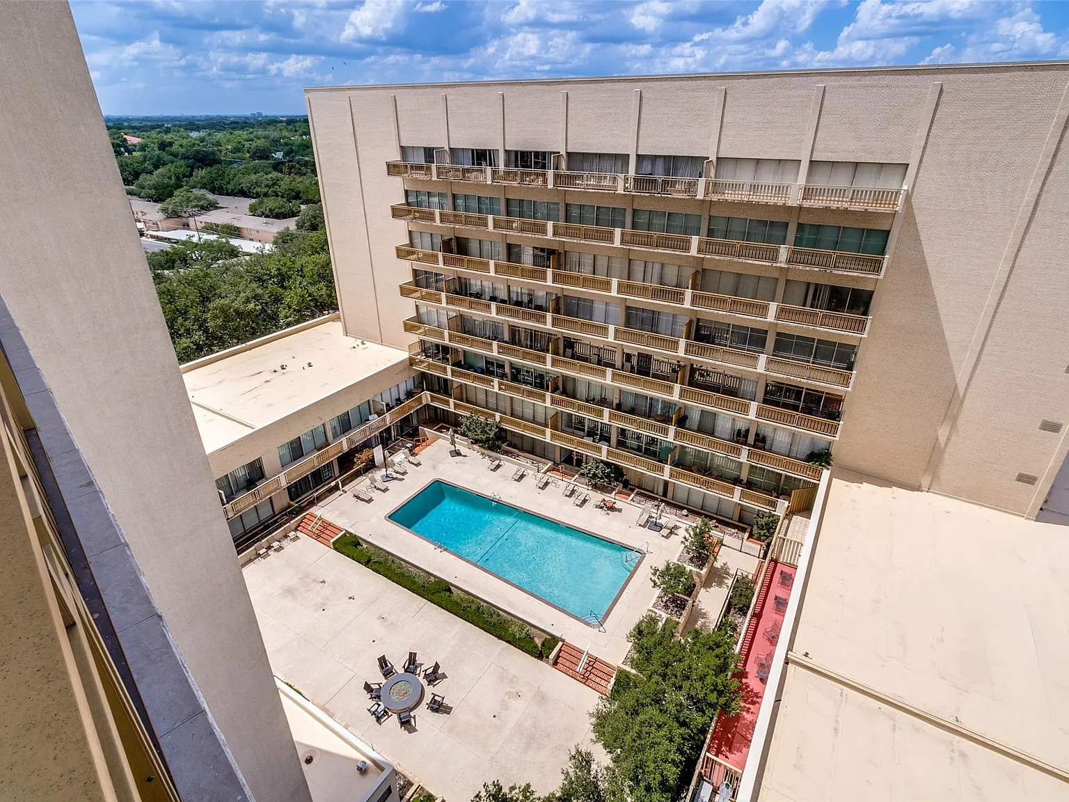 2 bed, 2.0 bath, 1130 sqft, $2,700 — Photo 1