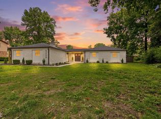 5225 Leone Pl, Indianapolis, IN 46226