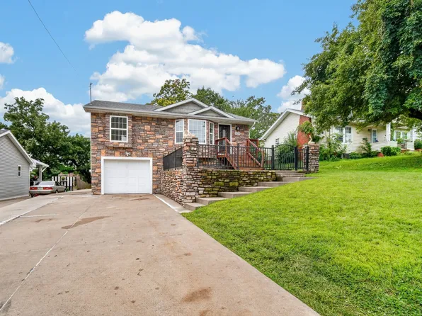608 Kenyon Ave, Des Moines, IA 50315
