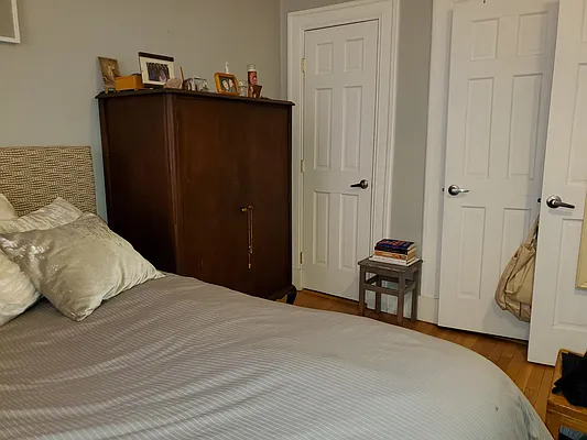 Rented by BLS Realty | media 38
