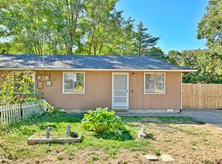 1190 4th Ave, Gold Hill, OR 97525