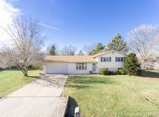 304 Arbor Vitae Dr, Metamora, IL