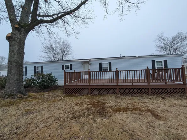 31 Seabreeze Dr, North Hampton, NH 03862