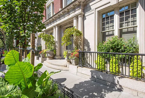 Rented by Corcoran | media 15