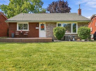 180 Terrace Dr, Hamilton, ON L9A 2Z1