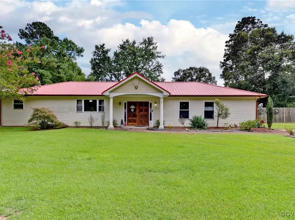 114 Plum Dr, Hartfield, VA 23071