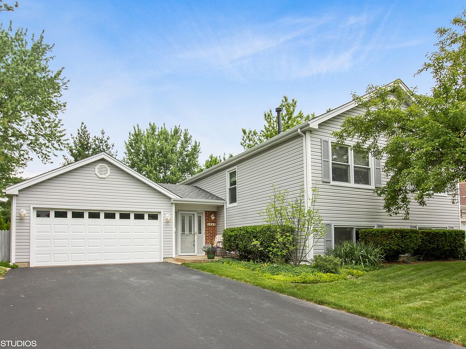 1st image of 960 Sandlewood Ct