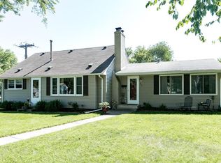 401 Harrison Ave S, Hopkins, MN 55343