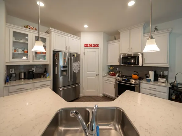 541 W Summit Trail Dr, Hillsborough, NC 27278