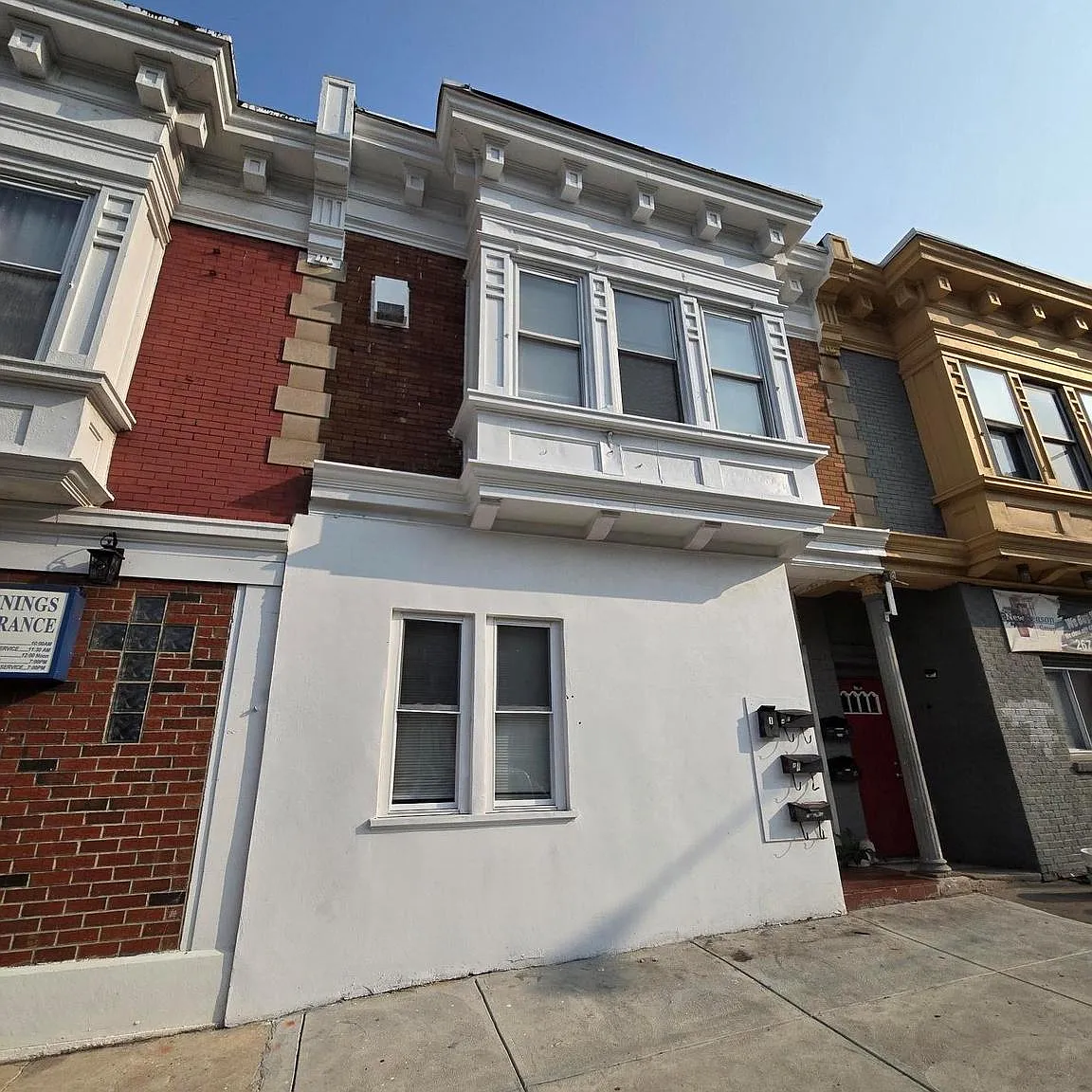 1 bed, 1.0 bath, 2252 sqft, $1,000 — Photo 2