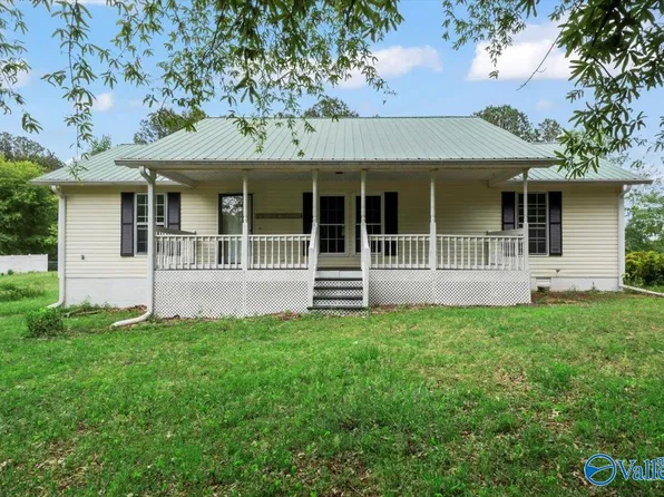 197 Stilwell Dr, Union Grove, AL 35175