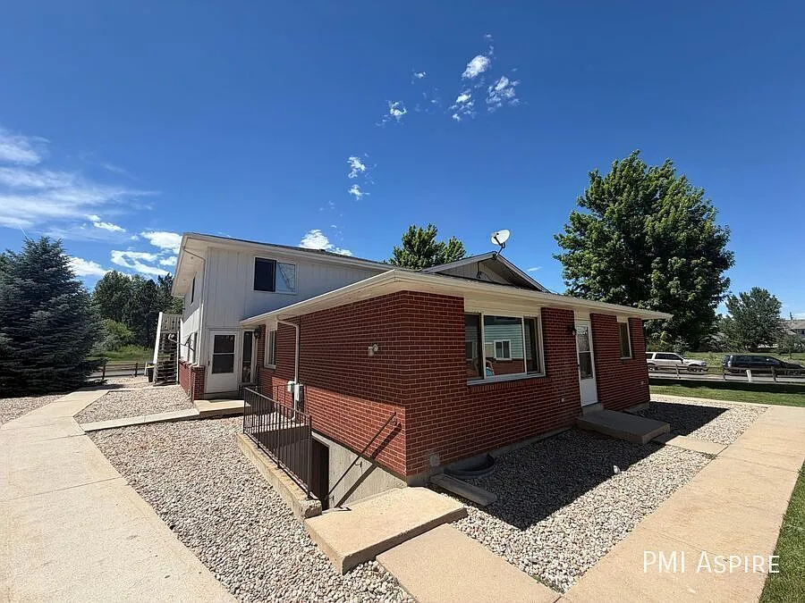 2330 Wedgewood Ave #6A