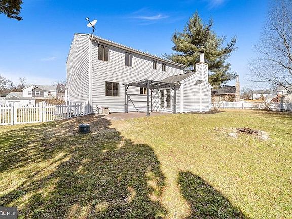 5th image of 708 Millcreek Ct