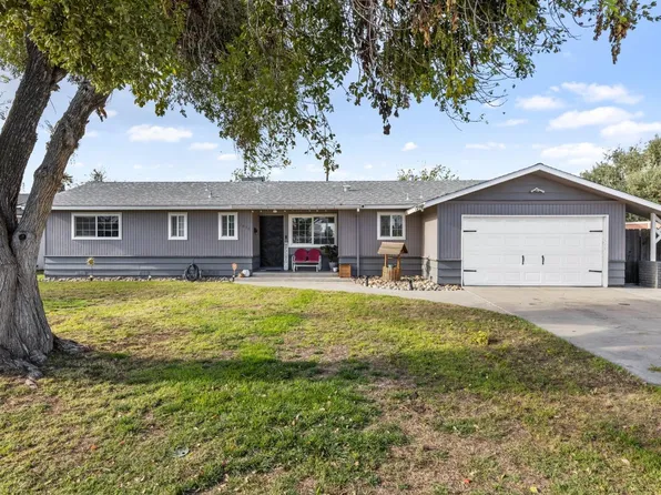 1410 Mulberry Ln, Lemoore, CA 93245